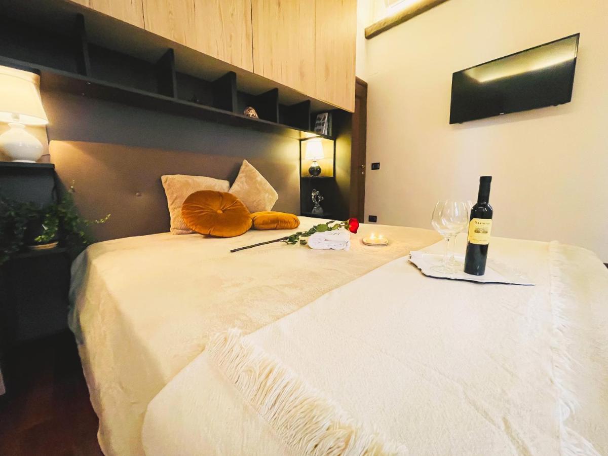 Trevi Fountain Luxury Guest House Рим Екстериор снимка