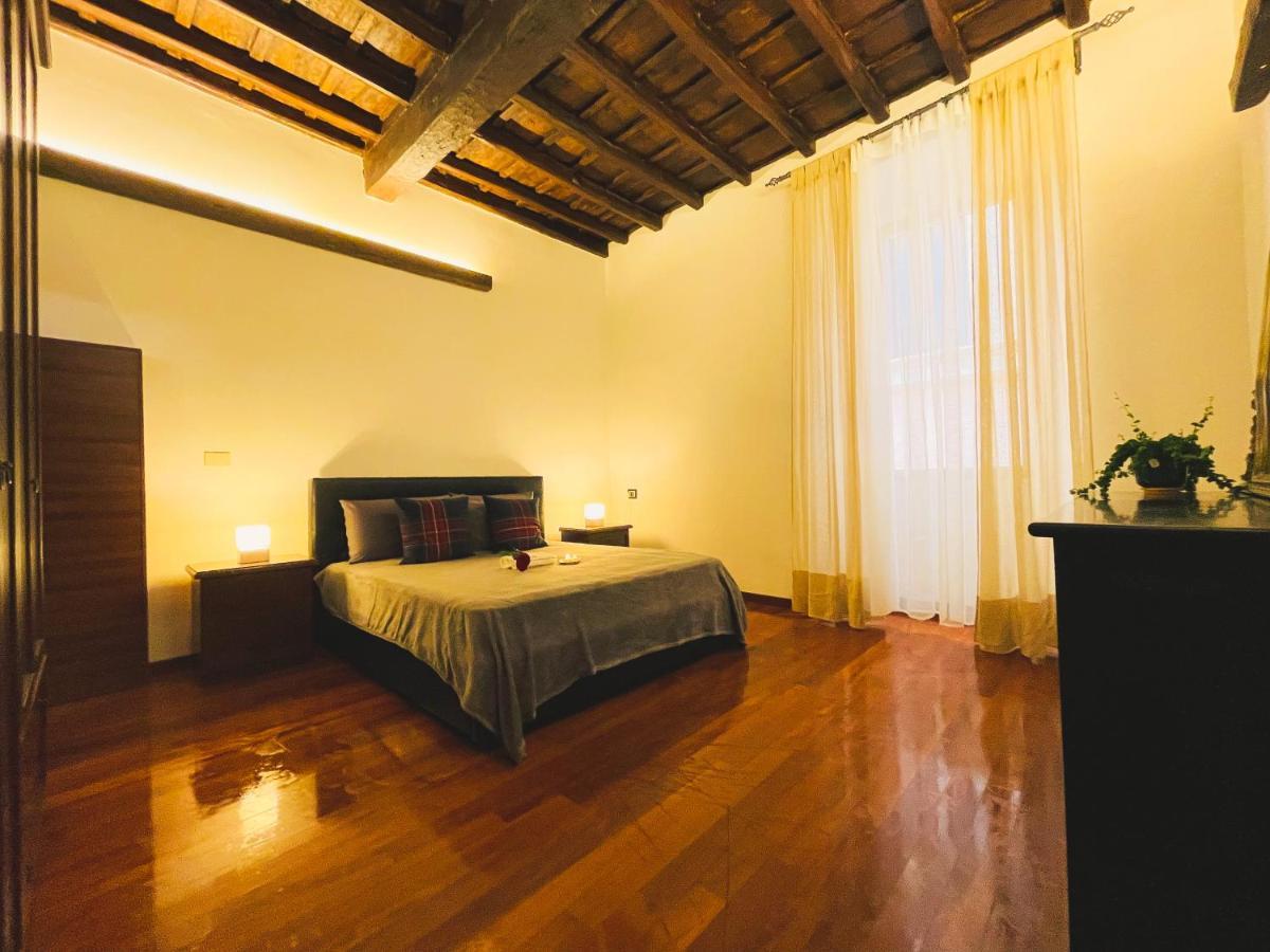 Trevi Fountain Luxury Guest House Рим Екстериор снимка