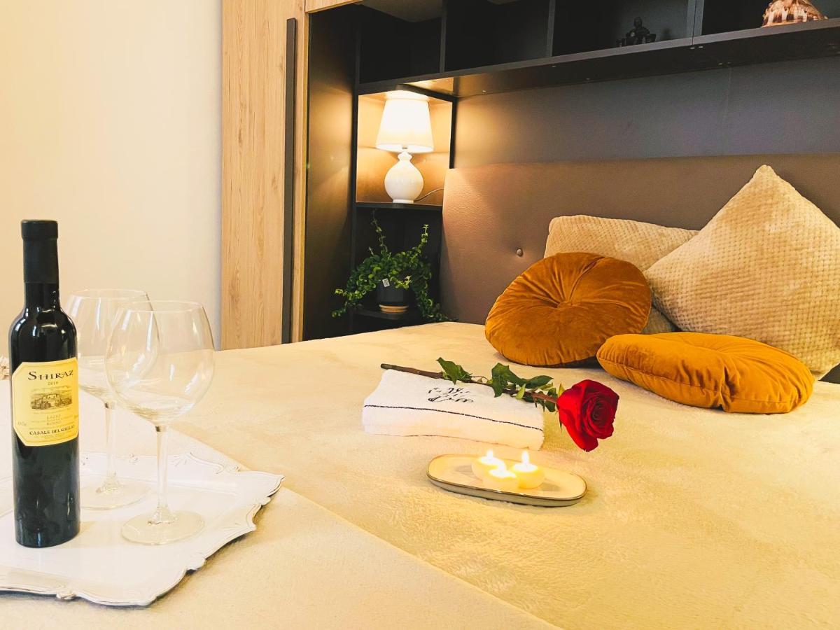 Trevi Fountain Luxury Guest House Рим Екстериор снимка
