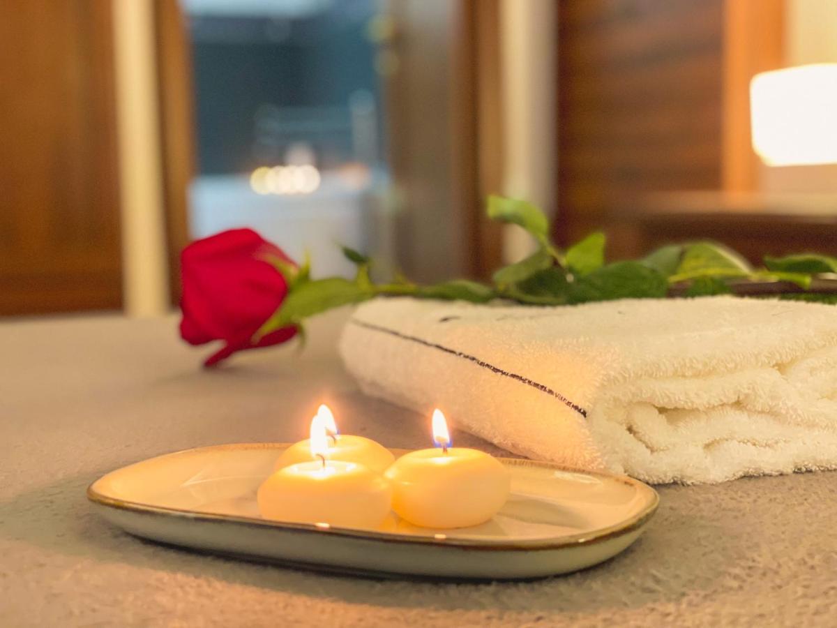 Trevi Fountain Luxury Guest House Рим Екстериор снимка