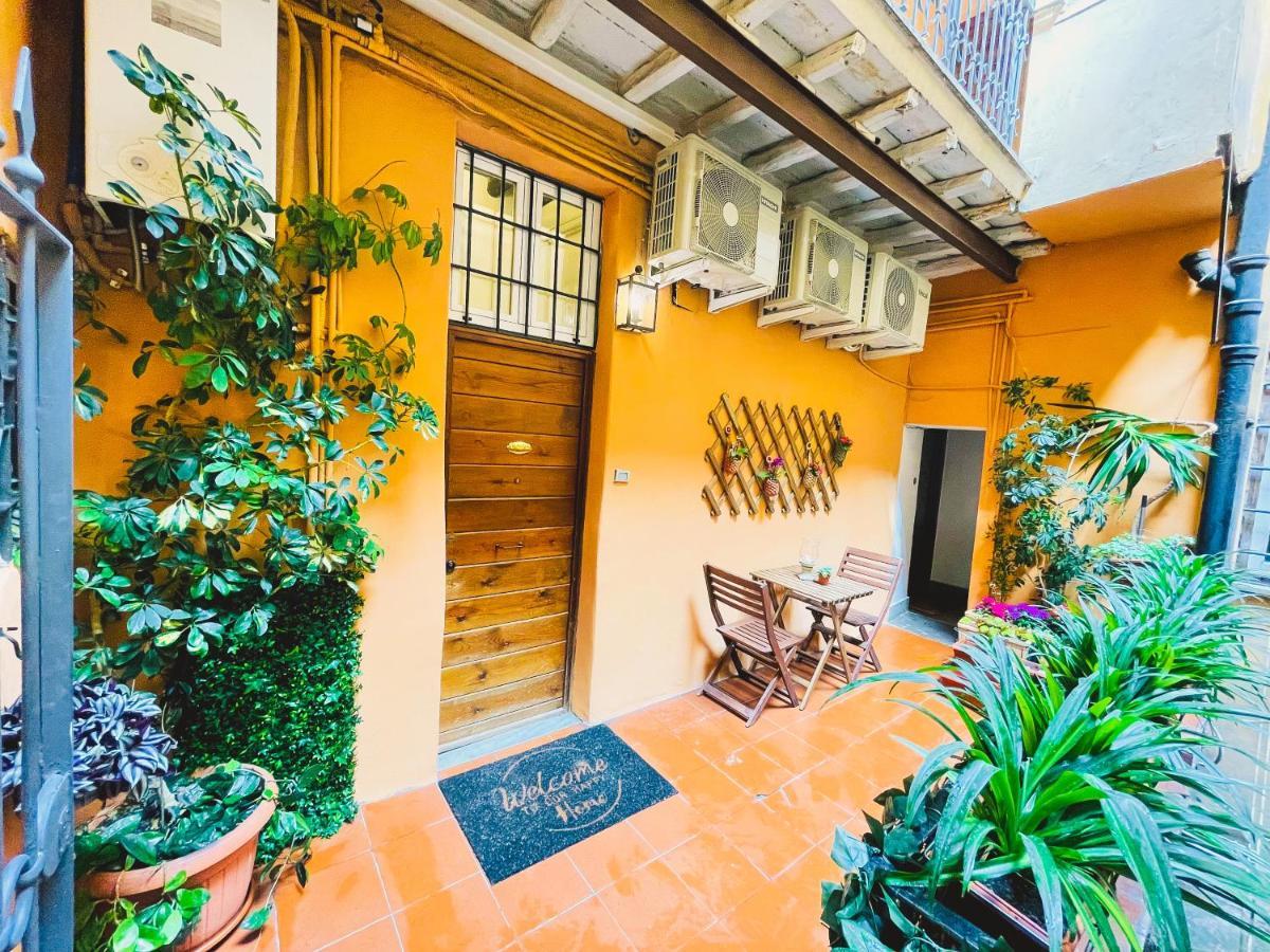 Trevi Fountain Luxury Guest House Рим Екстериор снимка