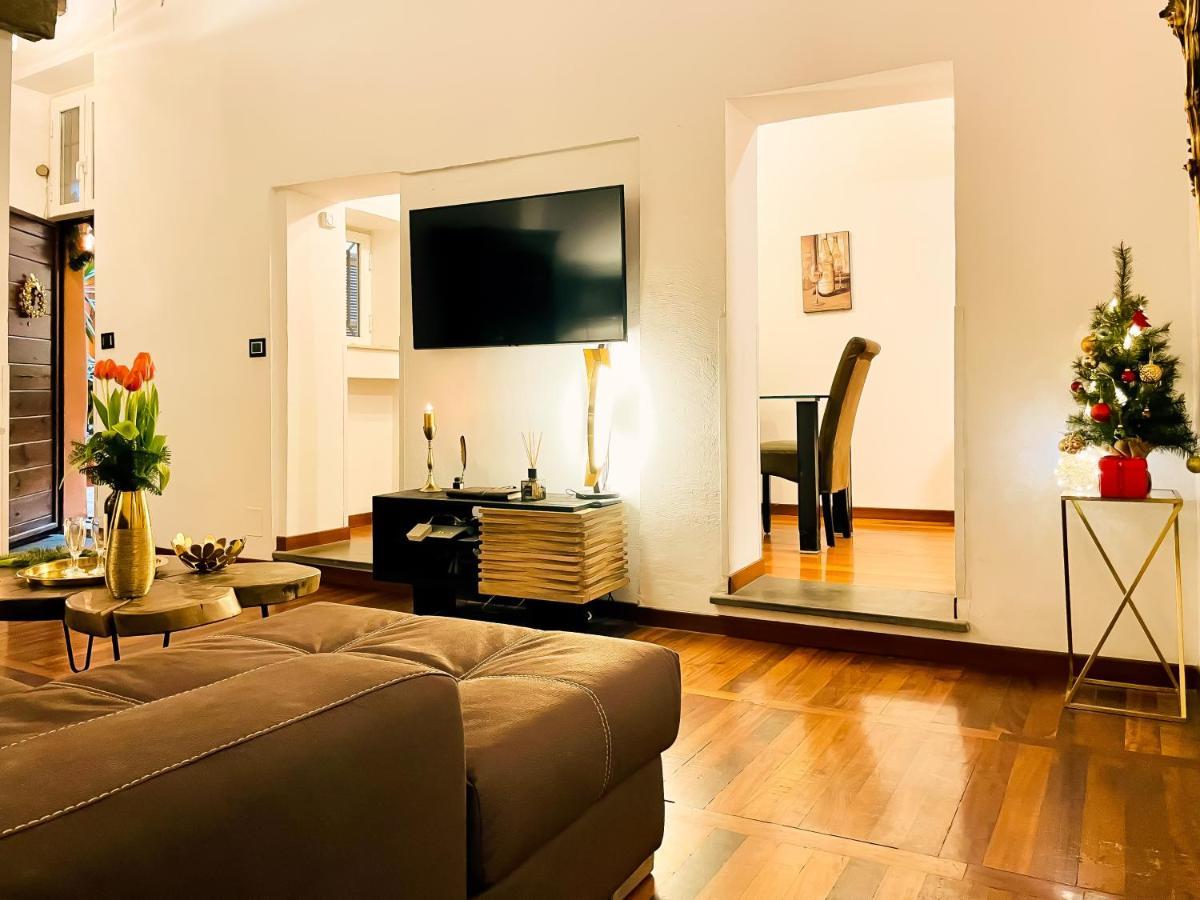 Trevi Fountain Luxury Guest House Рим Екстериор снимка