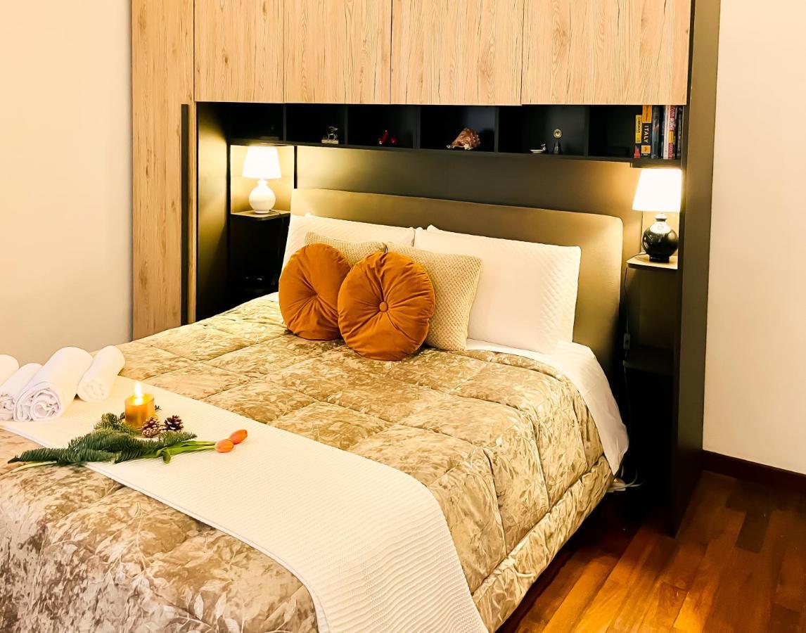 Trevi Fountain Luxury Guest House Рим Екстериор снимка