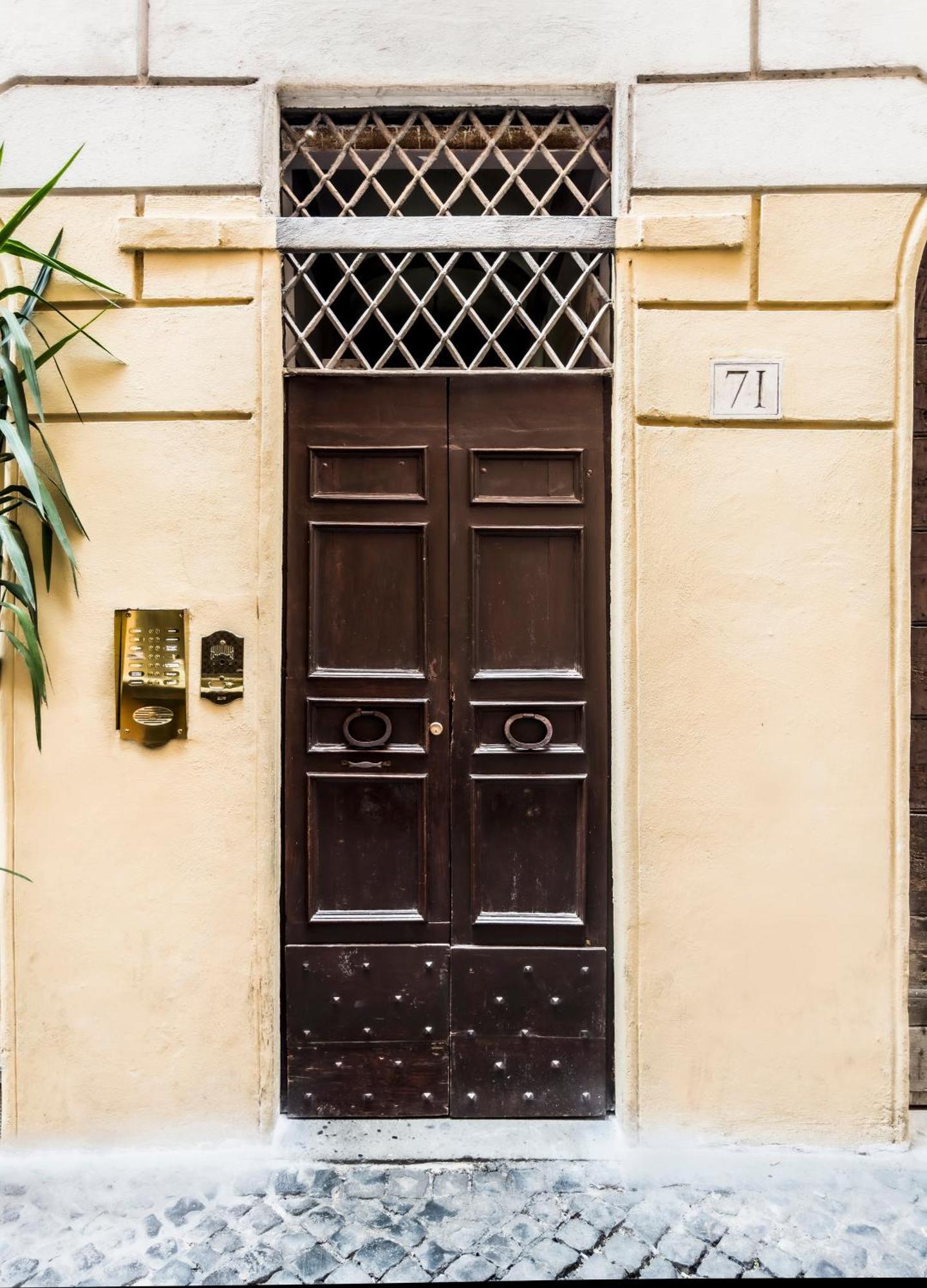 Trevi Fountain Luxury Guest House Рим Екстериор снимка